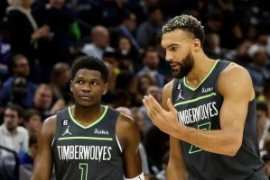  爱德华兹当选周最佳球员，森林狼终结快船连胜  