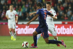  弗赖堡后卫临危救主，绝平比分保留欧战希望  