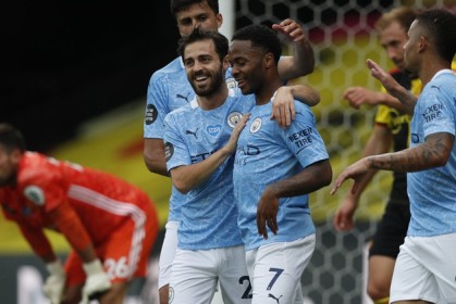  尤文防线送礼，乌迪内斯爆冷取三分  