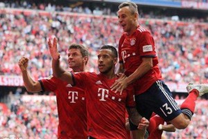  热那亚保级生死战，老将潘德夫替补建功救主  